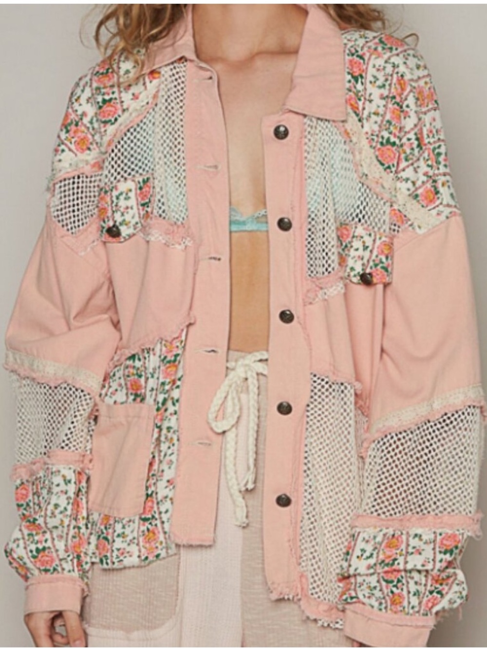 POL Oversized fit jacket in twill balloon sleeve with floral contrast fabric.